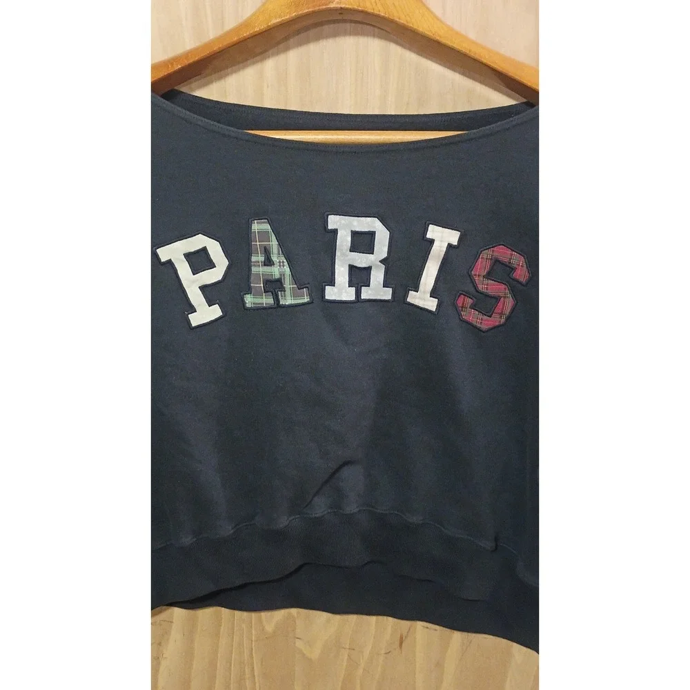 Hollister Paris Plaid Applique Cropped Sweatshirt Black Boat Neck Pullover M